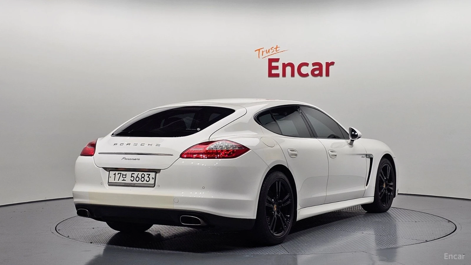Porsche Panamera D Автокредит Цена до България, снимка 2 - Автомобили и джипове - 55486971