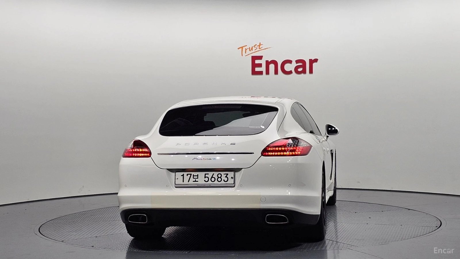 Porsche Panamera D Автокредит Цена до България, снимка 4 - Автомобили и джипове - 55486971