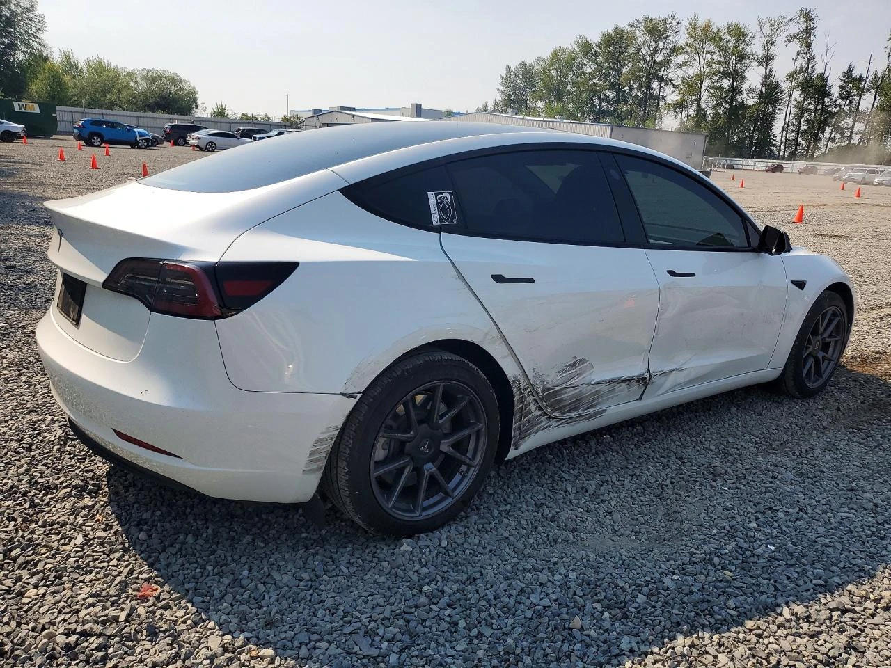 Tesla Model 3 STANDART RANGE RWD ТЕРМОПОМПА* FSD3* , снимка 3 - Автомобили и джипове - 55652103