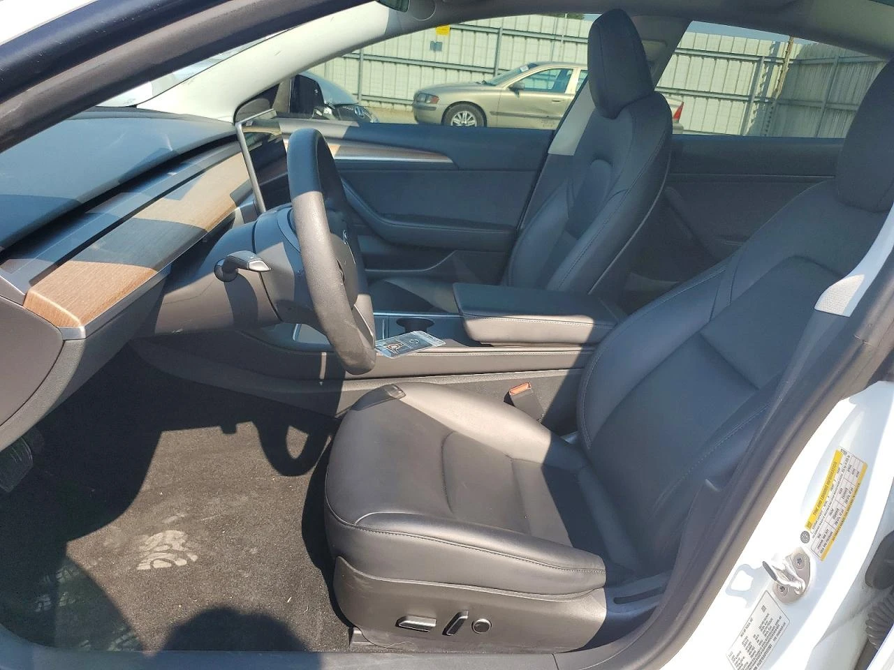 Tesla Model 3 STANDART RANGE RWD ТЕРМОПОМПА* FSD3* , снимка 7 - Автомобили и джипове - 55652103