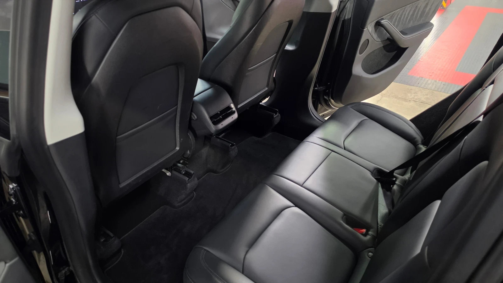 Tesla Model Y Long Range, снимка 8 - Автомобили и джипове - 55711431