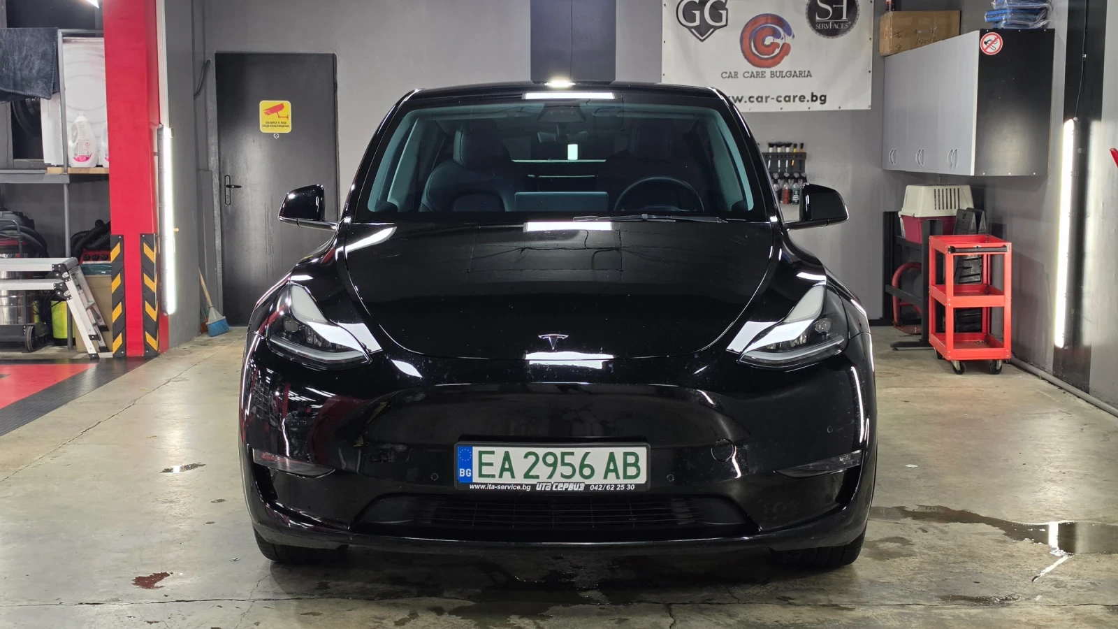 Tesla Model Y Long Range