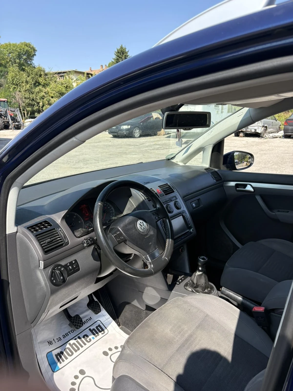 VW Touran 1.9TDI -7местен, снимка 6 - Автомобили и джипове - 55770595