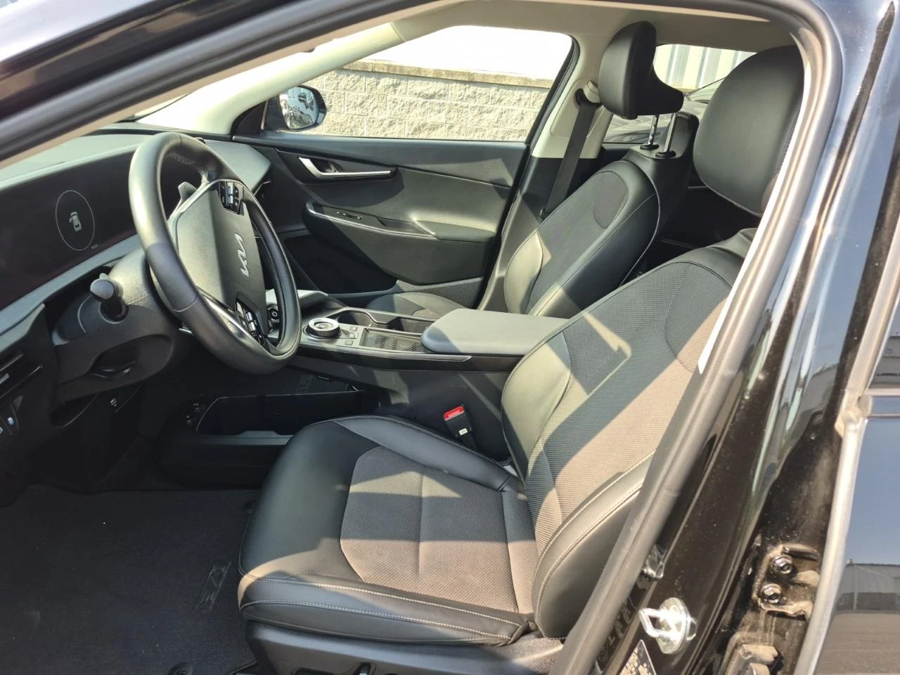 Kia EV6  LONG RANGE W/GT-LINE PKG 1* 360* Distronic* HDA* , снимка 7 - Автомобили и джипове - 55817848