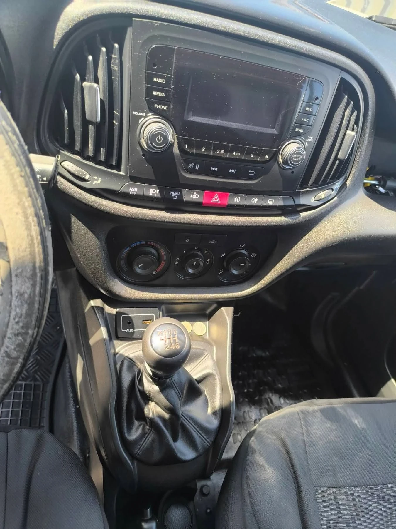 Fiat Doblo 1.6d 105hp, снимка 9 - Автомобили и джипове - 55927963