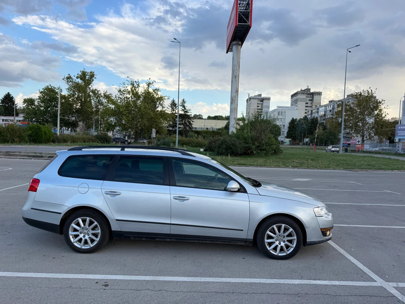 VW Passat 2.0 TDI 140 ps, снимка 5 - Автомобили и джипове - 56204532