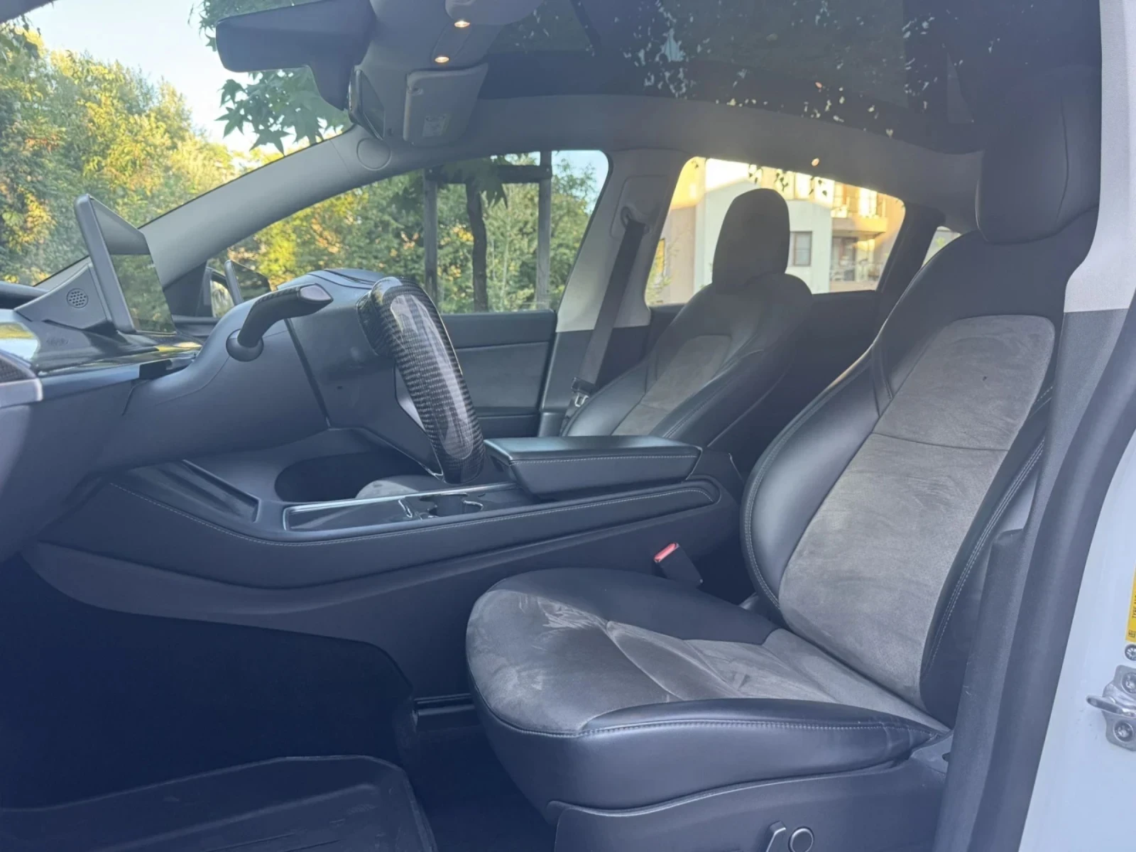 Tesla Model Y Dual Motor , снимка 10 - Автомобили и джипове - 56675543