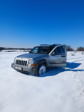 Обява за продажба на Jeep Cherokee Liberty 2.8  ~Цена по договаряне - изображение 2