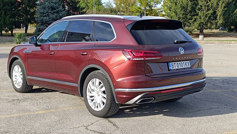 VW Touareg 3.0TDI, снимка 3 - Автомобили и джипове - 47580329