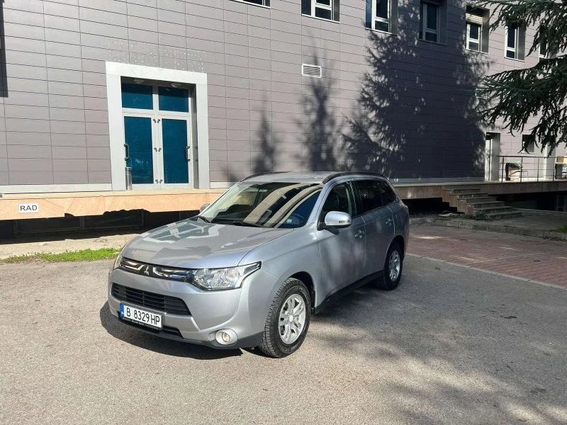 Mitsubishi Outlander, снимка 1 - Автомобили и джипове - 47667430