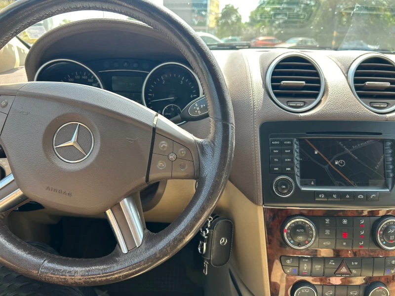 Mercedes-Benz GL 320, снимка 6 - Автомобили и джипове - 51605412