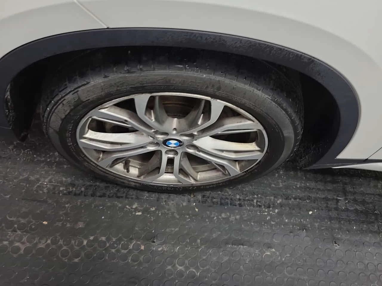 BMW X1 XDRIVE28I /CARFAX / Подгрев/Панорама/2 ключа/Памет, снимка 16 - Автомобили и джипове - 53818485