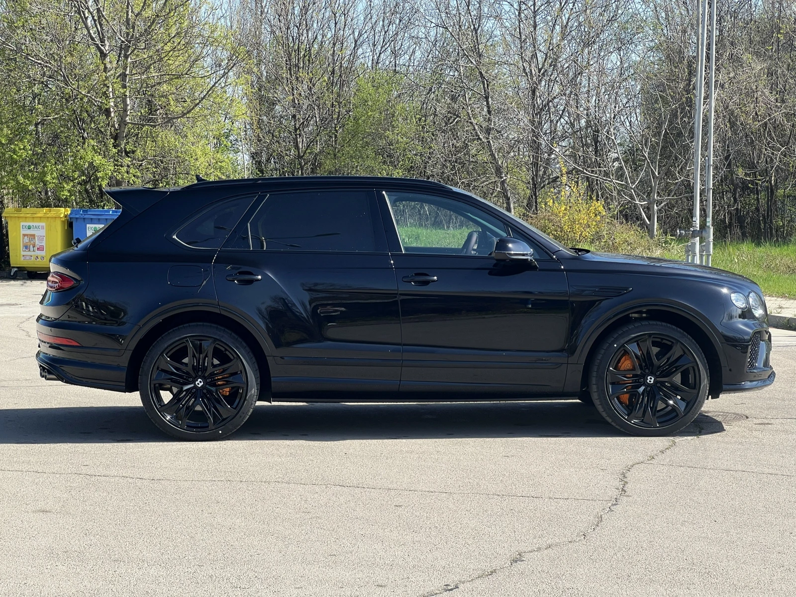 Bentley Bentayga SPEED/ NEW MODEL/CERAMIC/AKRAPOVIC/PANO/NAIM/, снимка 7 - Автомобили и джипове - 54227389