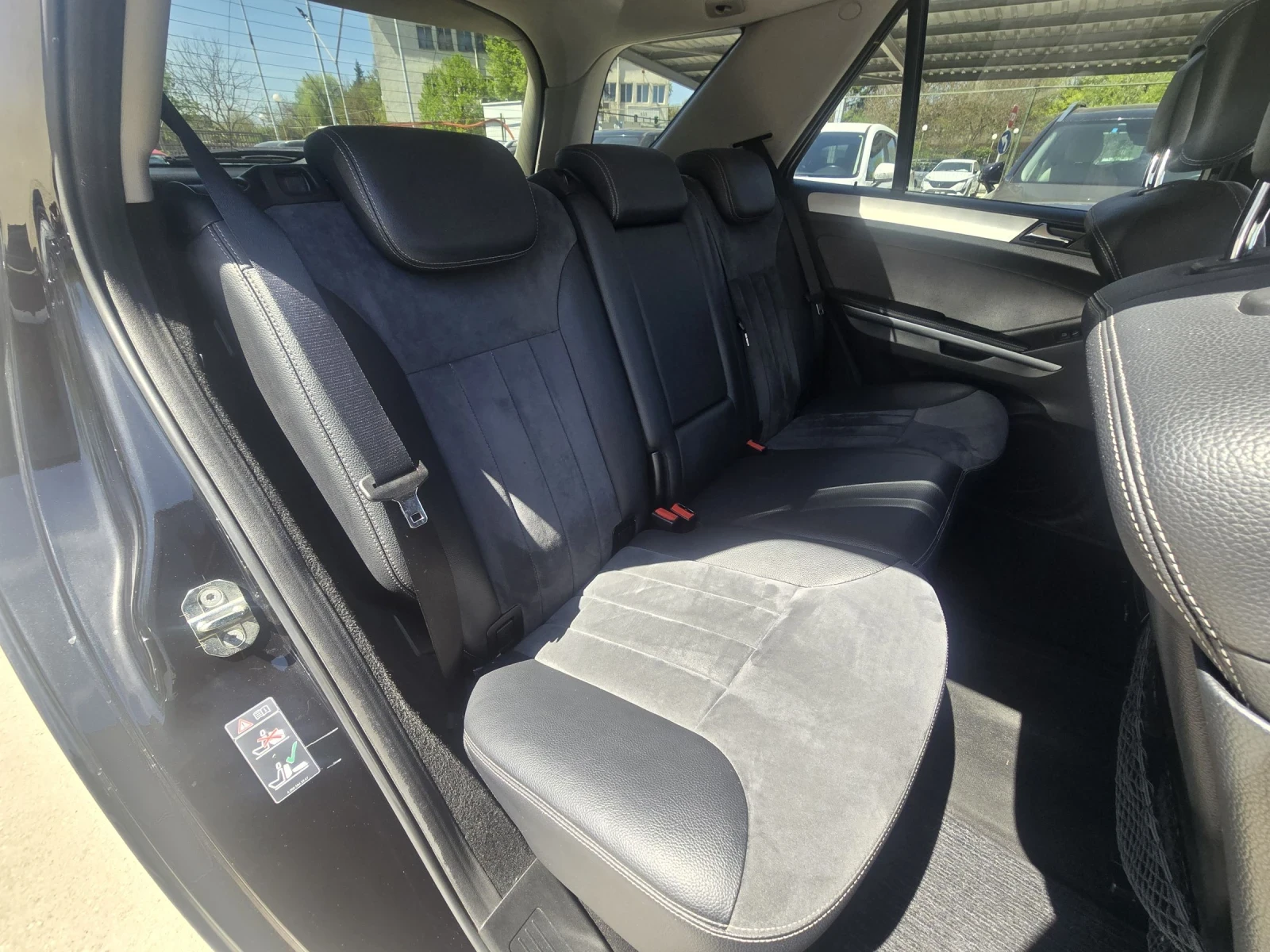 Mercedes-Benz ML 320 3.2CDI 224�.� 4MATIC ��� ���������  | Mobile.bg � ����������� 15