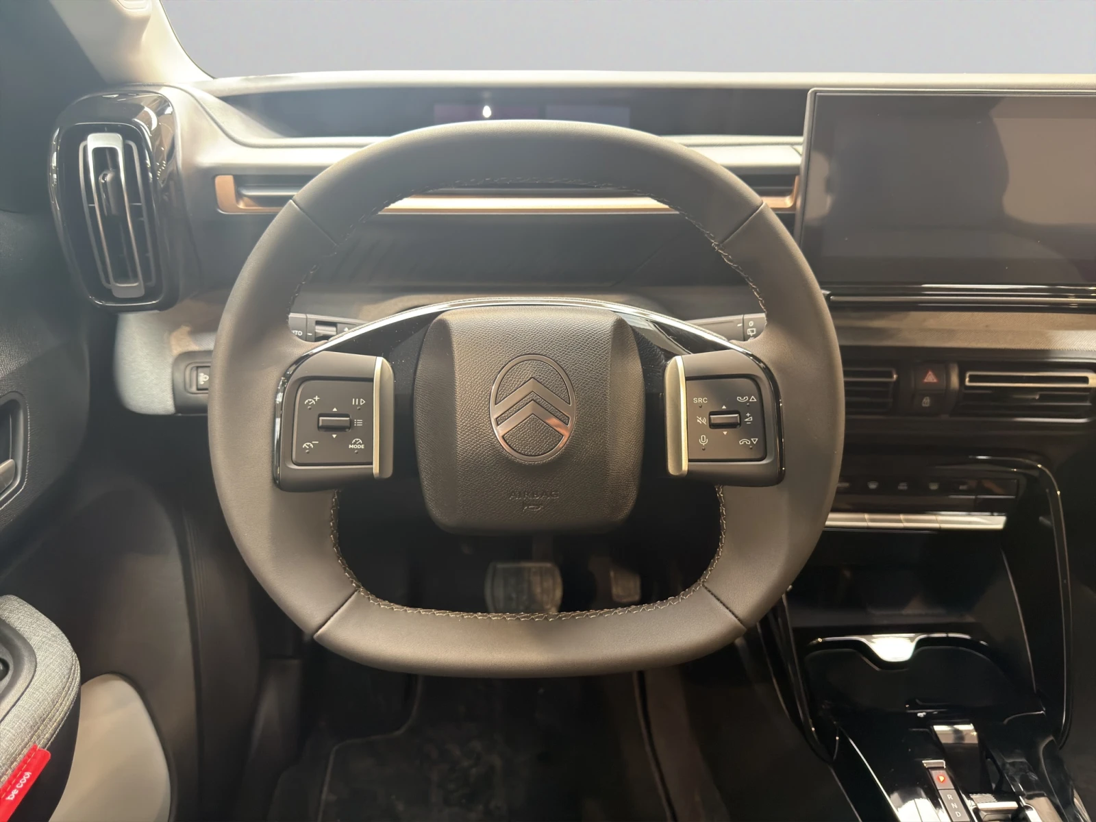 Citroen C3 Aircross AIRCROSS PLUS HYBRID Лизинг Гаранция до 12.2030 г., снимка 11 - Автомобили и джипове - 54734344