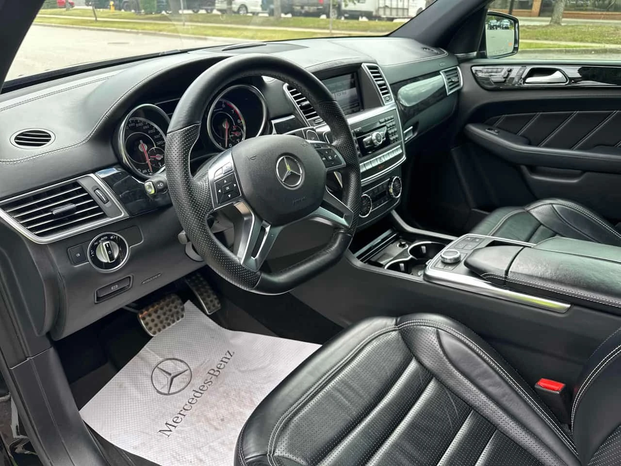 Mercedes-Benz ML 63 AMG * CARFAX * ��� ������������ ������ | Mobile.bg � ����������� 5