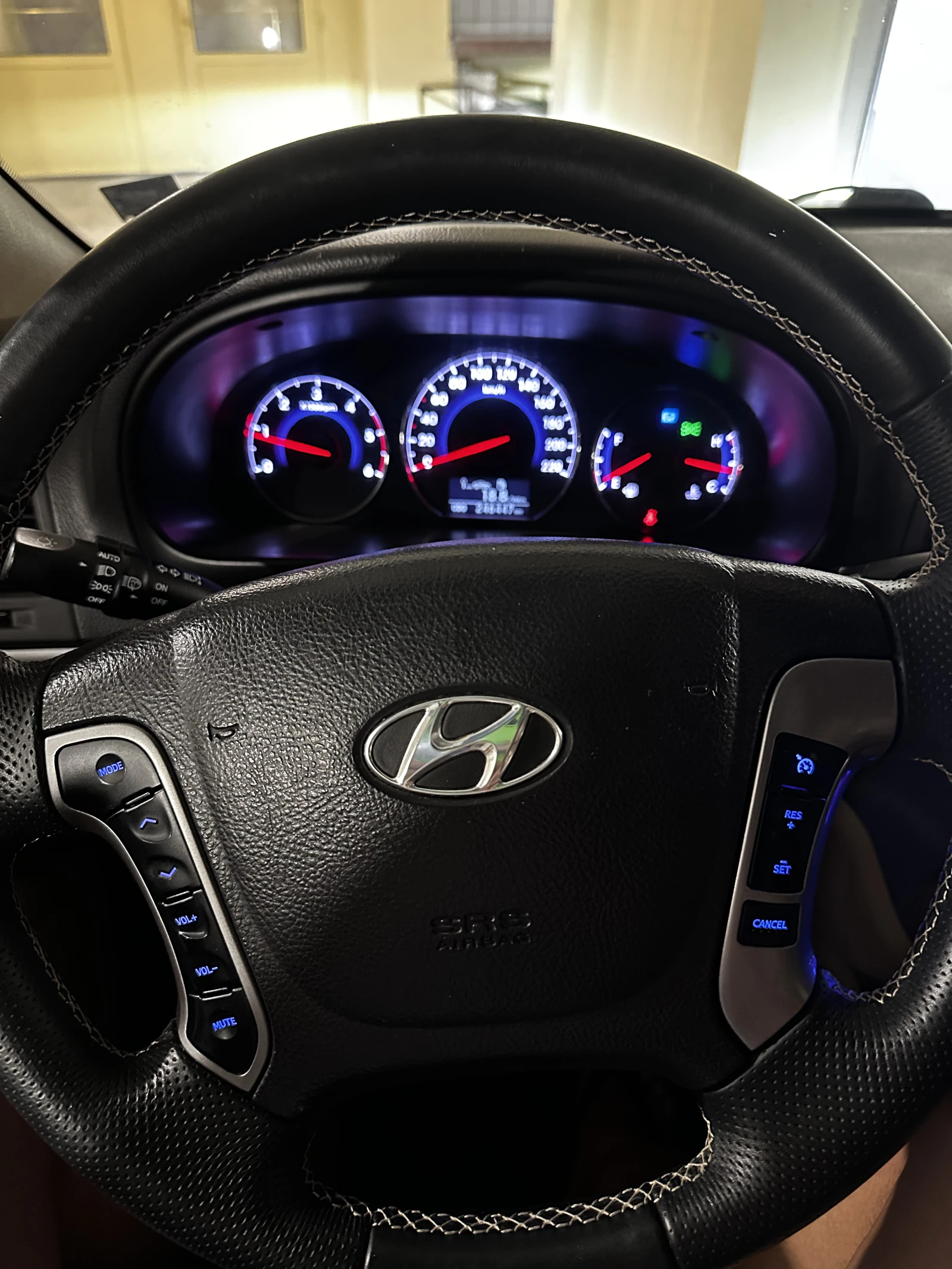 Hyundai Santa fe, снимка 13 - Автомобили и джипове - 55614317