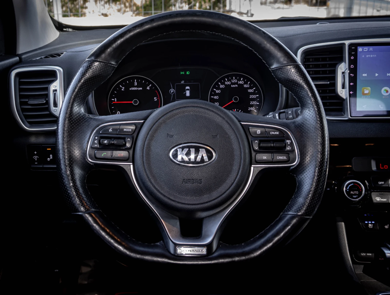 Kia Sportage 2.0CRDI-184hp-РЕАЛНИ КМ., снимка 8 - Автомобили и джипове - 56314347