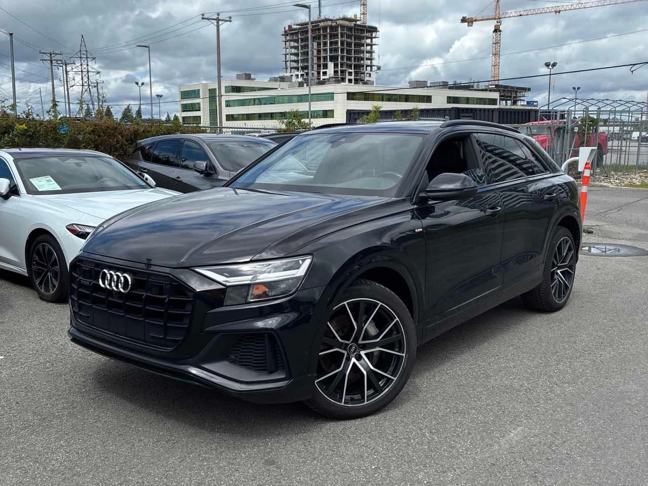 Audi Q8 * Progressiv * CARFAX * ОПЦИЯ ЗА ФИНАНСИРАНЕ