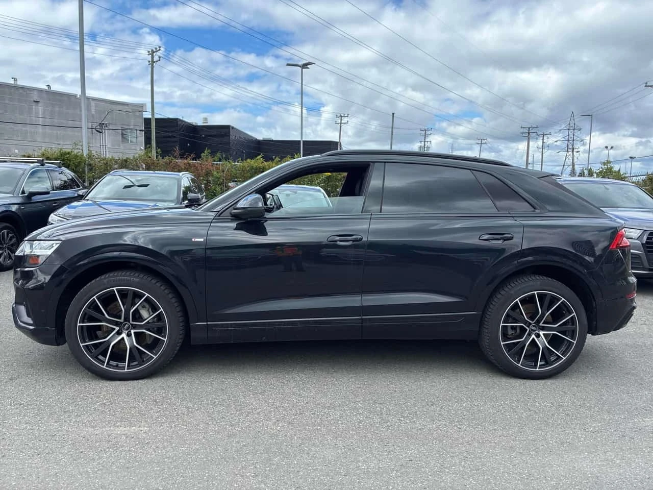 Audi Q8 * Progressiv * CARFAX * ����� �� ����������� | Mobile.bg � ����������� 2