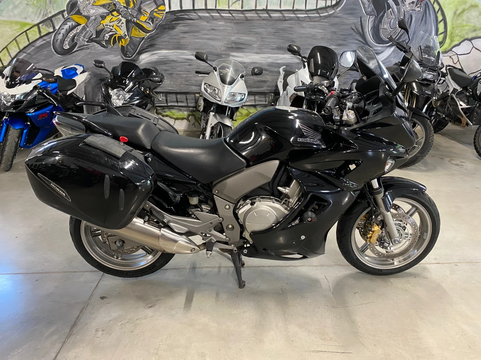 Honda Cbf 1000 ABS - изображение 2