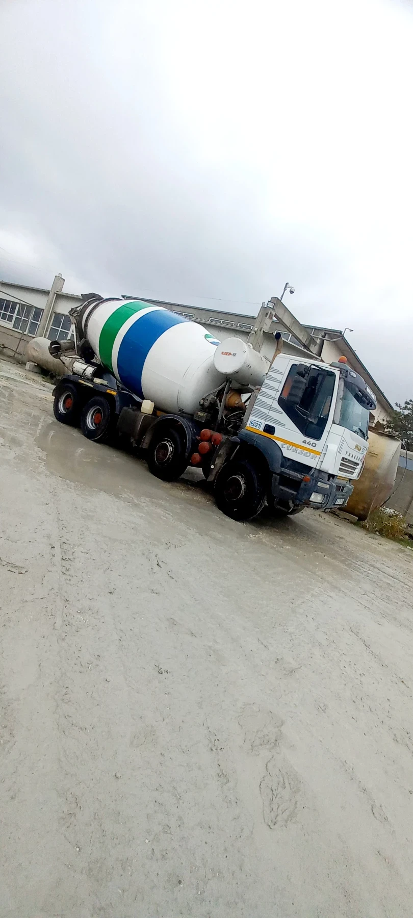   Iveco  | Mobile.bg   6