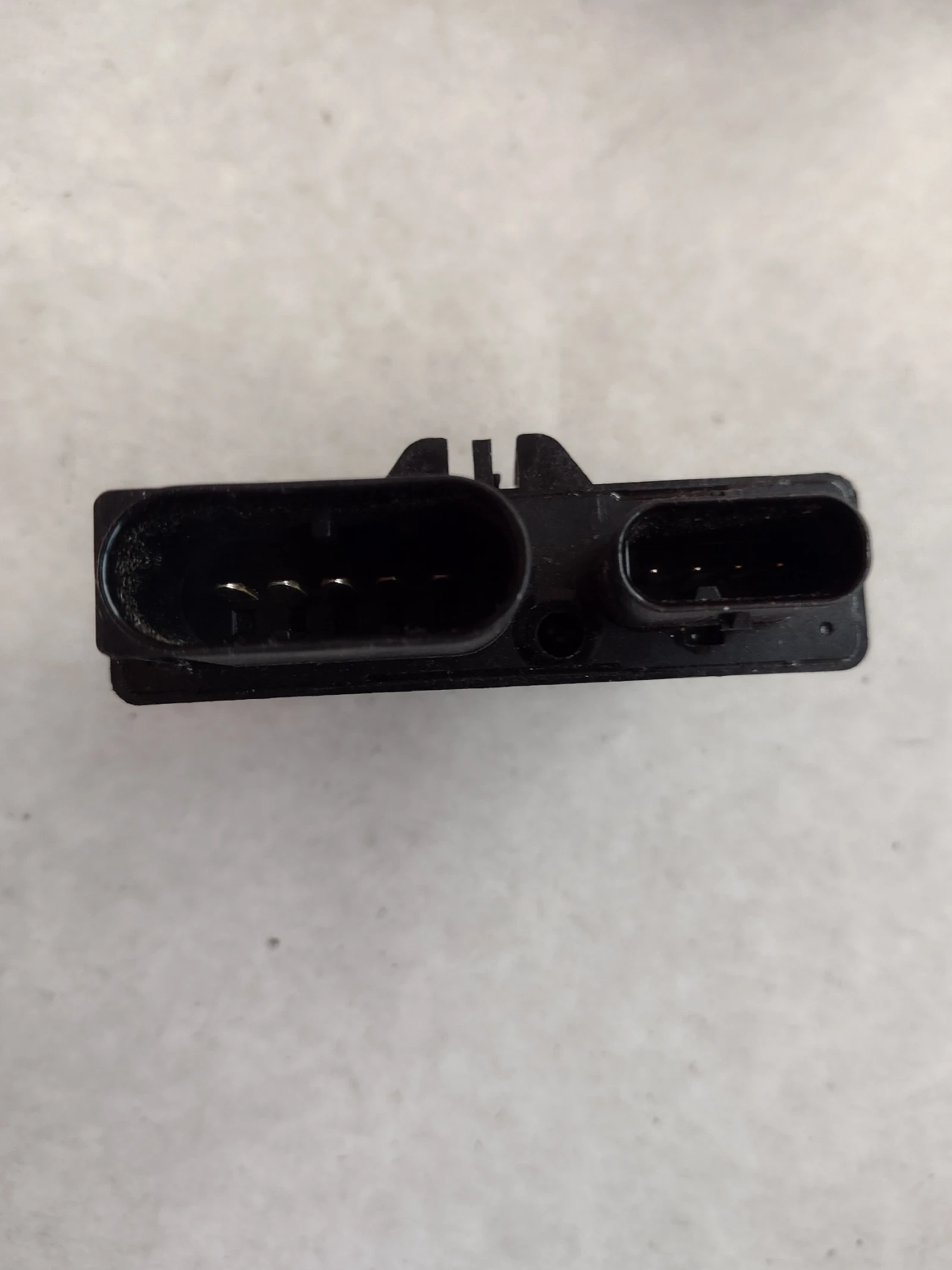 7N0941329   7N0.941.329  Adblue �����  VW PASSAT B8   BOSCH    0444050137 | Mobile.bg � ����������� 4