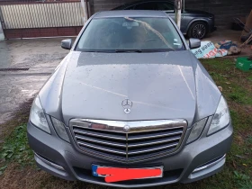 Mercedes-Benz E 220 Avangard, снимка 10