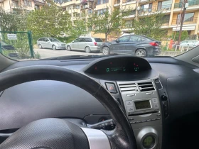 Toyota Yaris 1.3, снимка 11