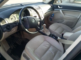 Skoda Octavia 2.0 FSI, снимка 10