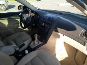 Skoda Octavia 2.0 FSI, снимка 8