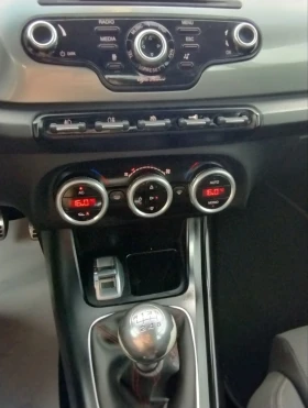 Alfa Romeo Giulietta 1.4 TURBO , снимка 12