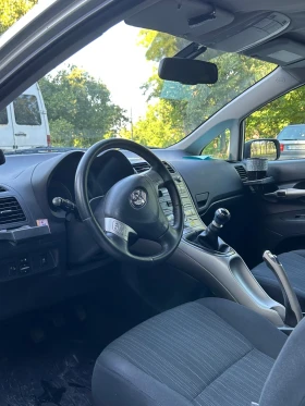 Toyota Auris 2.0D 126, снимка 8