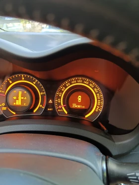 Toyota Auris 2.2, снимка 4