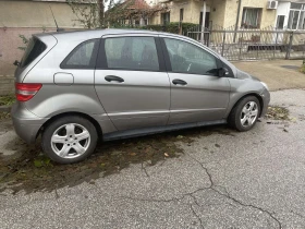 Mercedes-Benz B 180, снимка 4