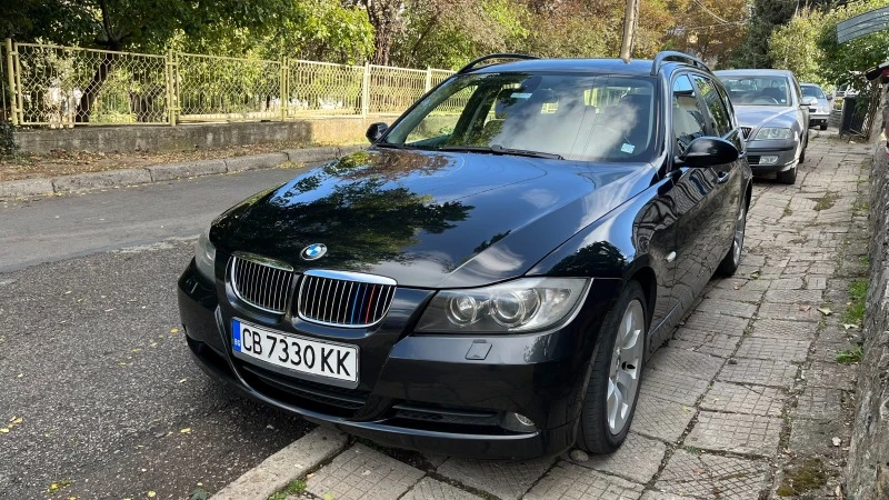 BMW 325 XI 4х4 Бензин/ Газ (LPG), снимка 1 - Автомобили и джипове - 47561920