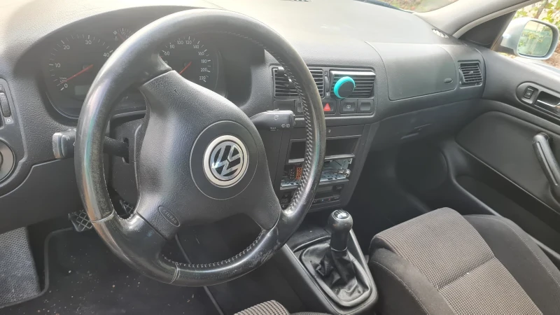 VW Golf, снимка 6 - Автомобили и джипове - 47287931