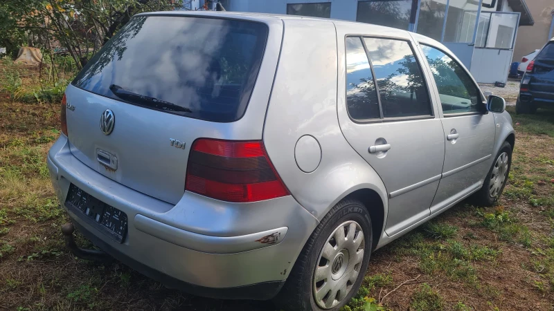 VW Golf, снимка 3 - Автомобили и джипове - 47287931