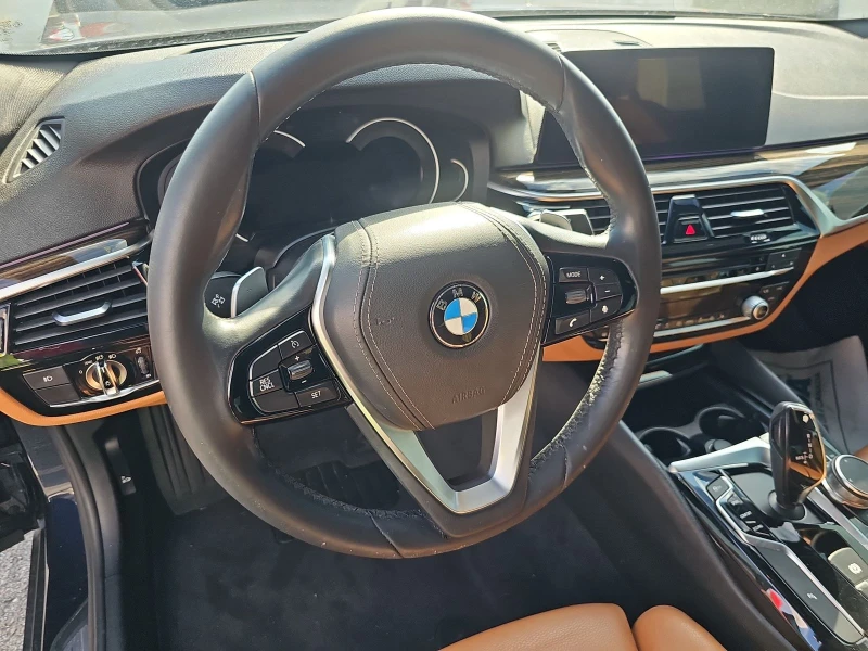 BMW 530 Sport Line, снимка 7 - Автомобили и джипове - 47295825