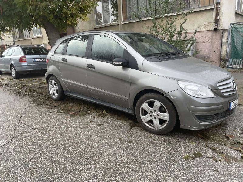 Mercedes-Benz B 180, снимка 3 - Автомобили и джипове - 47950420