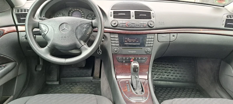 Mercedes-Benz E 220 2.2cdi* 150к.с.* АВТОМАТИК* TUV* , снимка 5 - Автомобили и джипове - 49027178