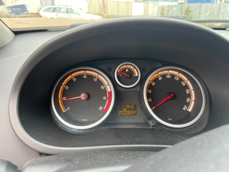 Opel Corsa 1.2, снимка 8 - Автомобили и джипове - 49600261