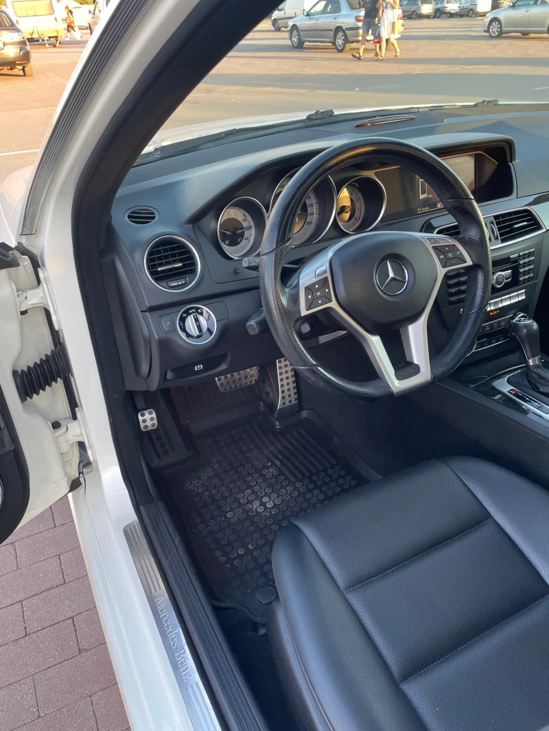 Mercedes-Benz C 350 AMG PACK, снимка 7 - Автомобили и джипове - 52710680