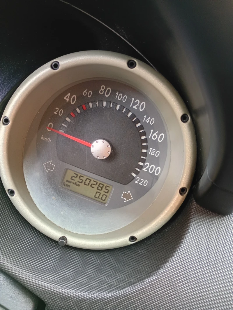 VW Polo 1.4i, снимка 6 - Автомобили и джипове - 52490848