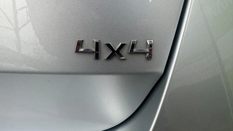 Skoda Octavia 2.0 TDI Automatic 4x4, снимка 8 - Автомобили и джипове - 52537771