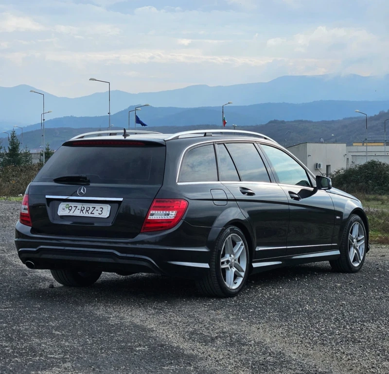 Mercedes-Benz C 180 AMG Avantgarde Facelift, снимка 4 - Автомобили и джипове - 53232958