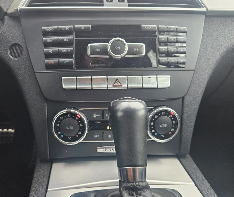 Mercedes-Benz C 180 AMG Avantgarde Facelift, снимка 13 - Автомобили и джипове - 53232958