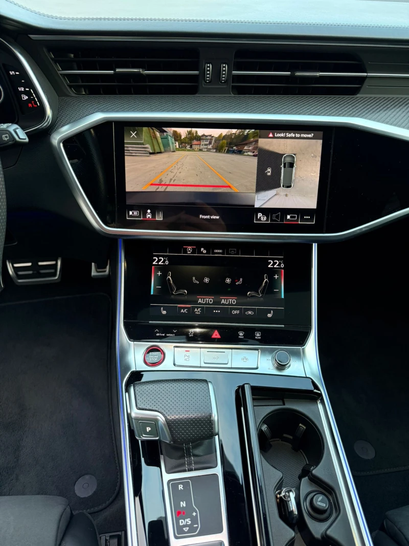 Audi Rs6 EXCLUSIVE/Ceramic/B&O/Matrix/360* /TV/78 хил.км.!!, снимка 14 - Автомобили и джипове - 53277114