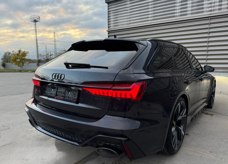 Audi Rs6 EXCLUSIVE/Ceramic/B&O/Matrix/360* /TV/78 хил.км.!!, снимка 6 - Автомобили и джипове - 53277114