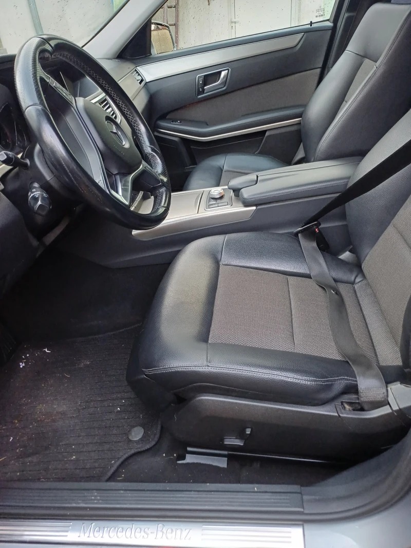 Mercedes-Benz E 220 Avangard, снимка 4 - Автомобили и джипове - 53450852